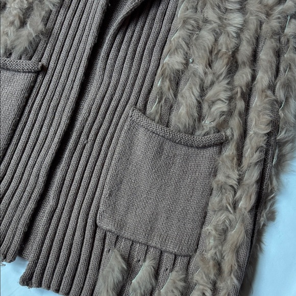 Women's Brown Sweater - Picture 3 of 6